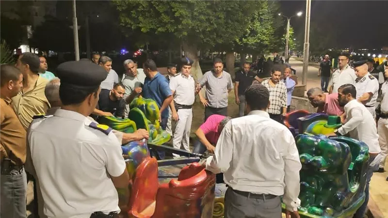 حملة مسائية مكبرة بالمنيا.. 35 مخالفة ورفع الإشغالات والتعديات بكورنيش النيل والحبشي