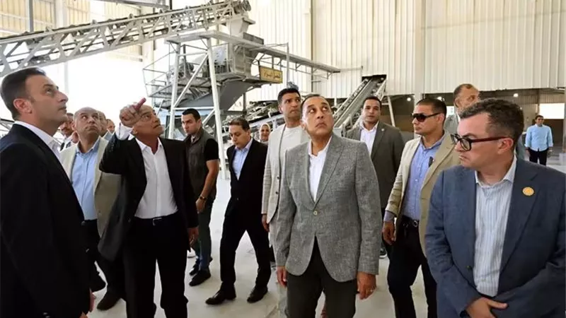 رئيس اقتصادية قناة السويس: افتتاح 9 مشروعات باستثمارات 84.5 مليون دولار يعزز القاعدة الصناعية