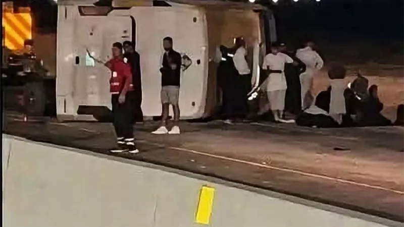 موعد صلاة الجنازة على ضحايا حادث أتوبيس المعتمرين المصريين بالسعودية