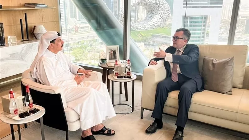 وزير التخطيط يبحث في دبي توسيع استثمارات قناة السويس وتصدير الخدمات الرقمية