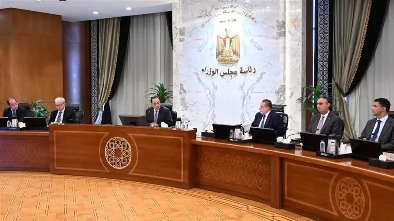 رئيس الوزراء يترأس اجتماع المجموعة الوزارية الاقتصادية