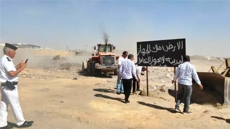 إزالة فورية لتعديات على 7 قراريط بمدينة بني سويف الجديدة