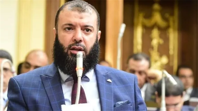 رقص وموسيقى داخل مسجد الفتاح العليم.. حزب النور يطالب الحكومة بكشف المسؤول