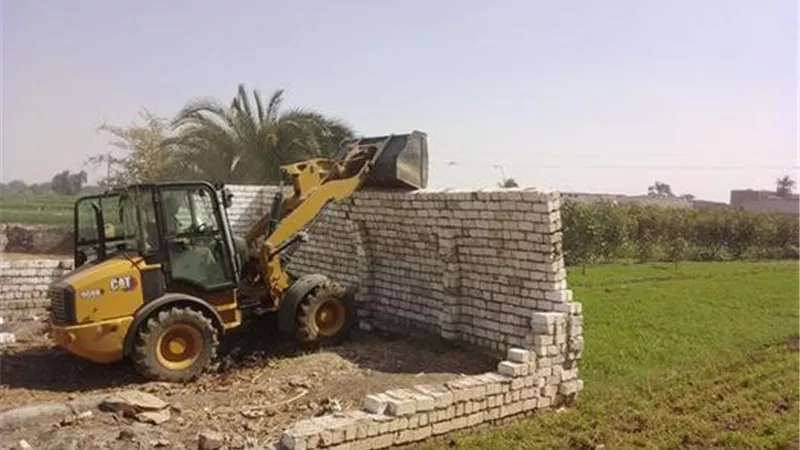 هل تصل عقوبة التعدي على الأراضي الزراعية للحبس؟.. القانون يجيب