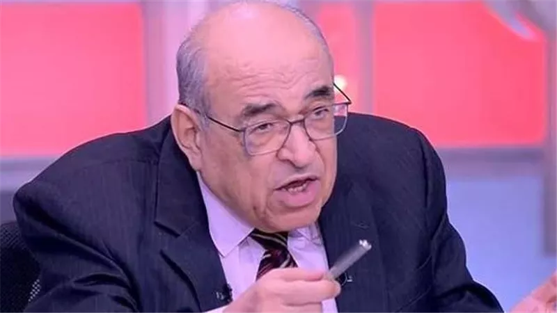 مصادر مقربة تكشف آخر تطورات الحالة الصحية للدكتور مصطفى الفقي بعد نقله للمستشفى| خاص