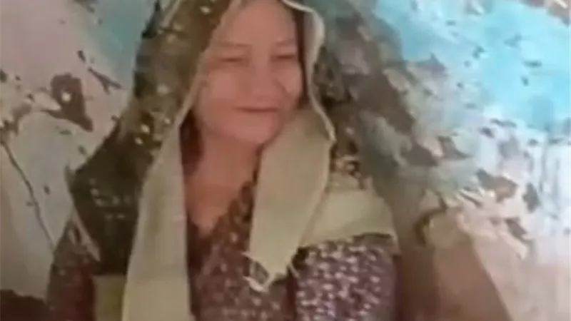 تعبت ومش قادرة أعالجهم.. أم في الأقصر تستغيث لإنقاذ أبنائها السبعة من ذوي الهمم