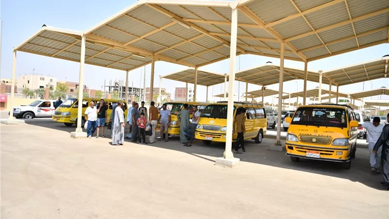محافظ قنا: نقل موقف البحر الأحمر وتشغيل جميع مواقف الأتوبيسات بقنا الجديدة وتوفير 60 سيارة سيرفيس