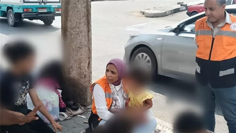 استجابة عاجلة.. محافظ الإسماعيلية يوجّه بإنقاذ أسرة بلا مأوى وتوفير السكن والمساعدات اللازمة