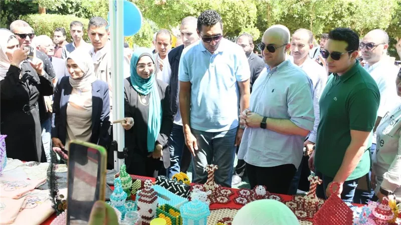 بالصور.. وزير الشباب والرياضة يفتتح حمام السباحة بنادي الفيوم