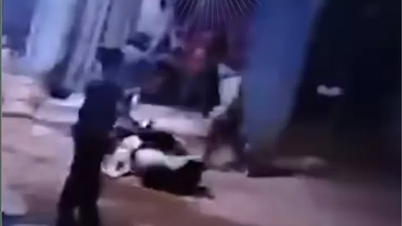 بسبب معاكسة فتاة.. مقتل شاب طعنًا وإصابة آخر في المنوفية