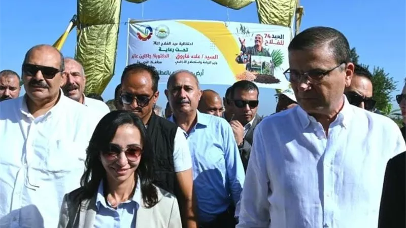 محافظ البحيرة ووزير الزراعة يتفقدان مشروعات أبو المطامير الزراعية بالتزامن مع عيد الفلاح
