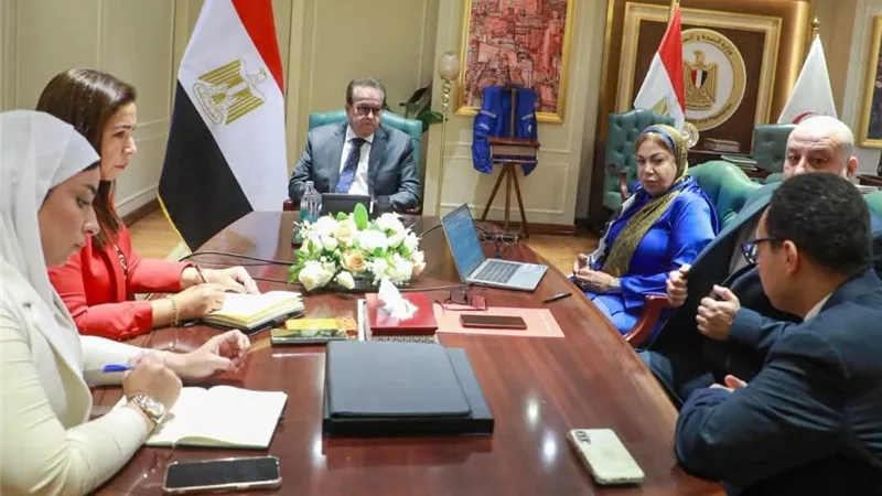 وزير الصحة يبحث ملفات التعاون مع رئيس الأمانة الفنية للمجلس الوطني للتعليم والبحث والابتكار