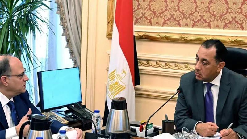 رئيس الوزراء: قطاع الدواء يمثل أحد القطاعات الحيوية التي توليها الدولة اهتمامًا كبيرًا