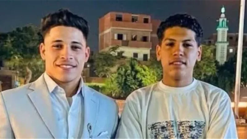 مسعف يفاجأ بنجله ونجل شقيقته بين ضحايا حادث تصادم 3 سيارات بطوخ