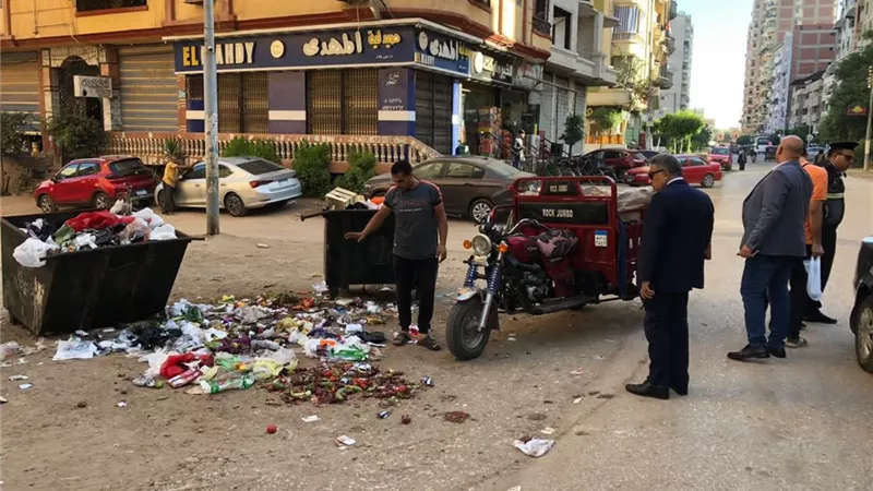 محافظ الدقهلية يوجه بحملة مكثفة للنظافة والتصدي للنباشين في شوارع طلخا