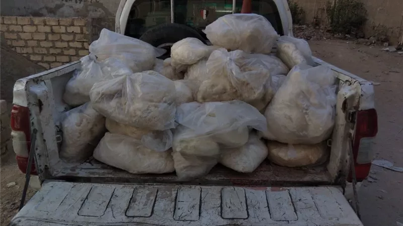 ضبط كميات من الدجاج واللحوم الفاسدة و1000 علبة سجائر بالفيوم